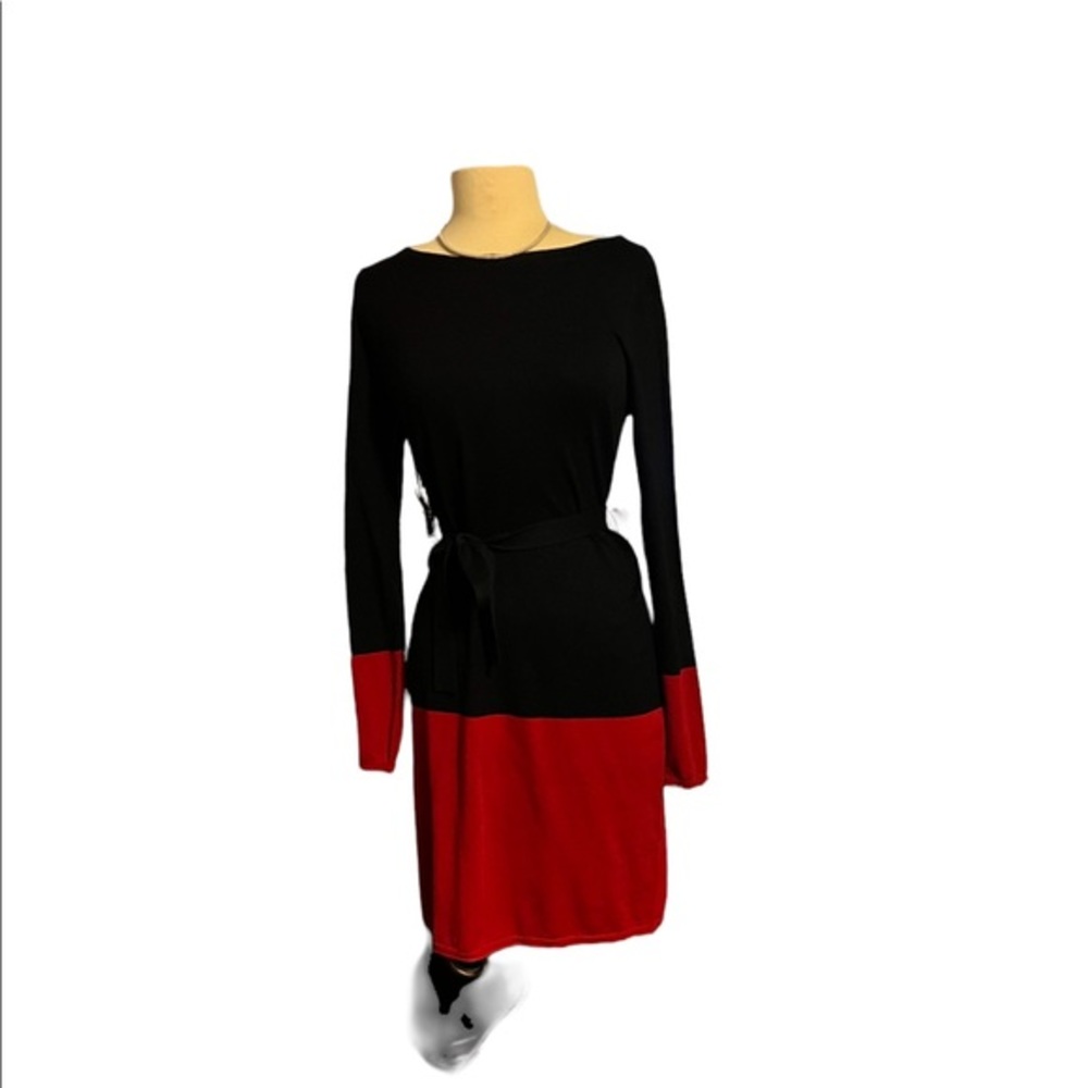 Bobeau  black and red lite sweater dress‎ with waist tie
